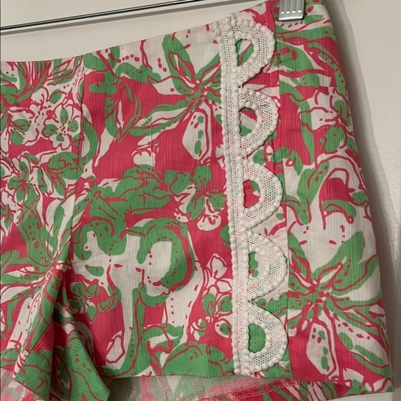 Lilly Pulitzer Liza Hotty Pink Forgot my Trunks Elephant Flower Shorts - Picture 3 of 6